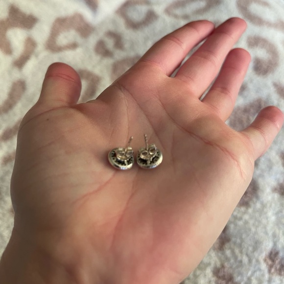 Pandora Vintage Circle Stud Earrings - Picture 3 of 4